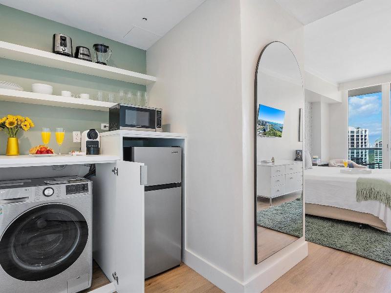 Miami Vacation Rentals Coconut Grove image