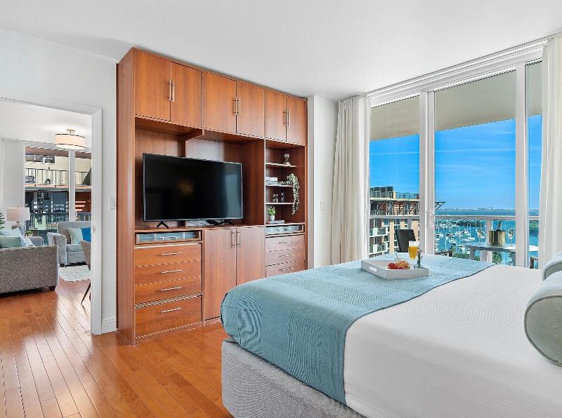Miami Vacation Rentals Coconut Grove image