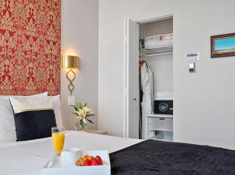 Miami Vacation Rentals Coconut Grove image
