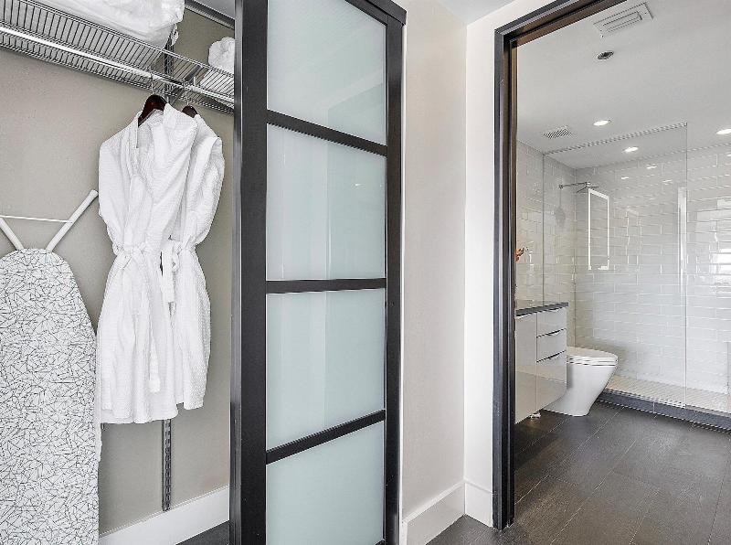 Miami Vacation Rentals Coconut Grove image