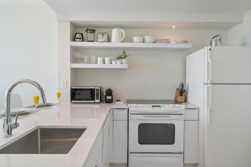 Miami Vacation Rentals Coconut Grove image