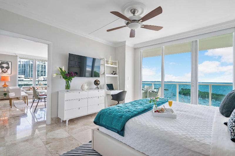 Miami Vacation Rentals Coconut Grove image
