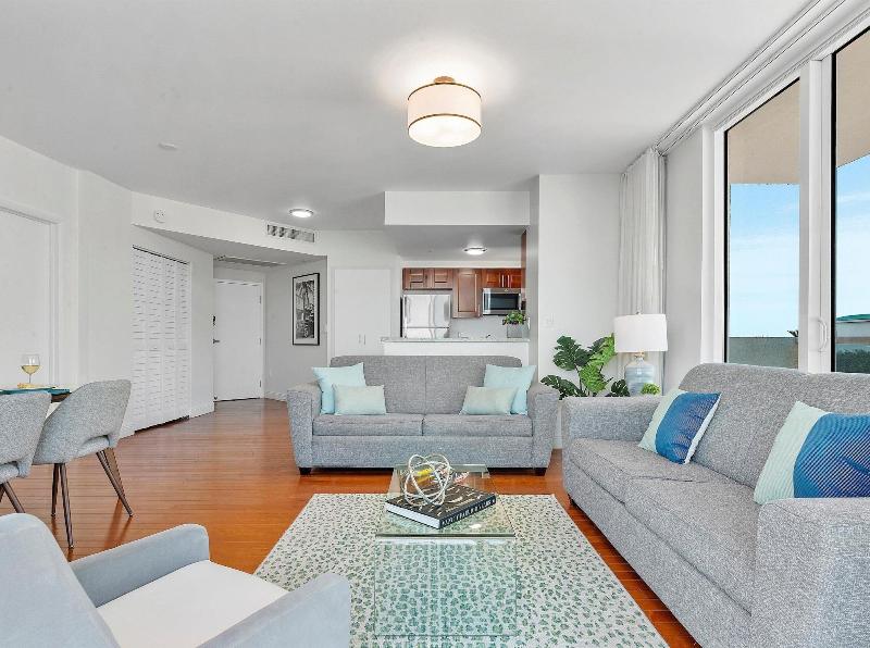 Miami Vacation Rentals Coconut Grove image