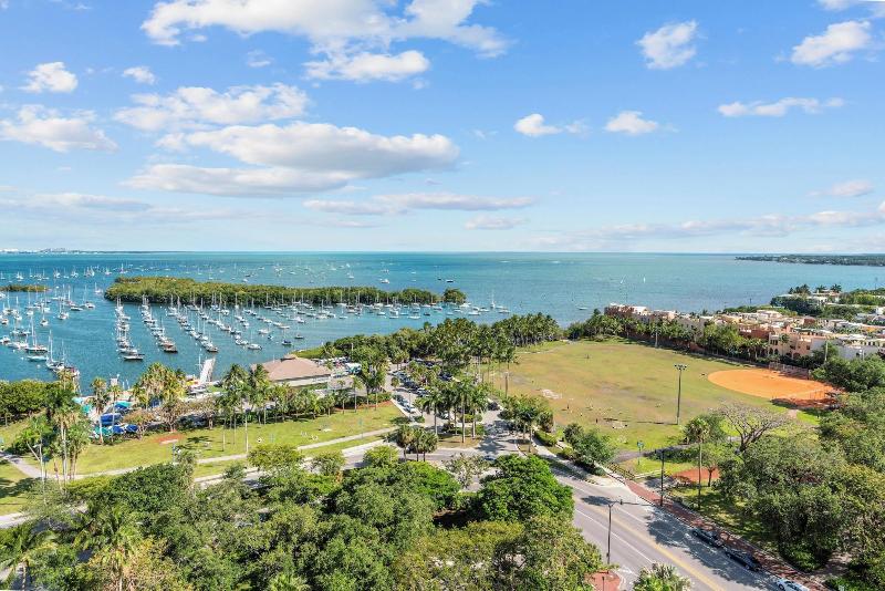 Miami Vacation Rentals Coconut Grove image