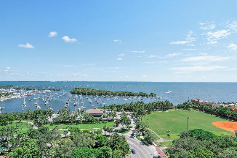 Miami Vacation Rentals Coconut Grove image
