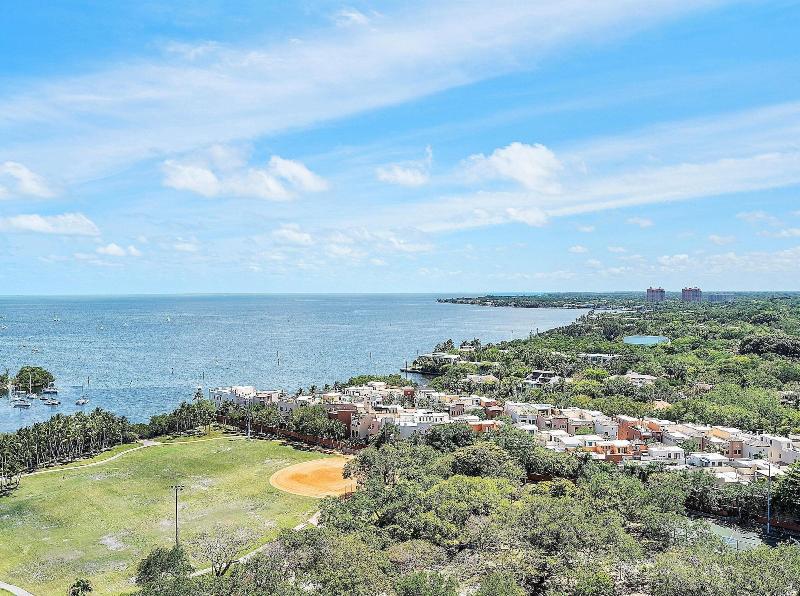Miami Vacation Rentals Coconut Grove image