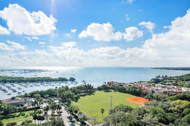 Miami Vacation Rentals Coconut Grove image