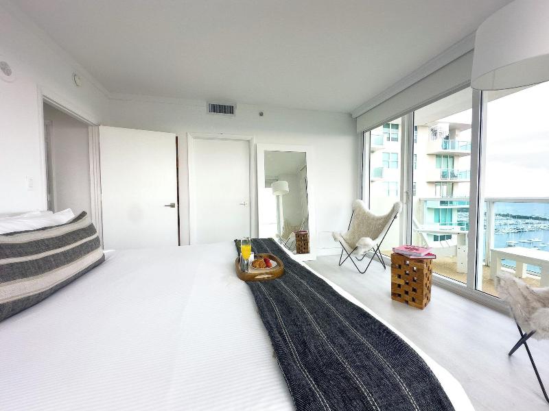 Miami Vacation Rentals Coconut Grove image