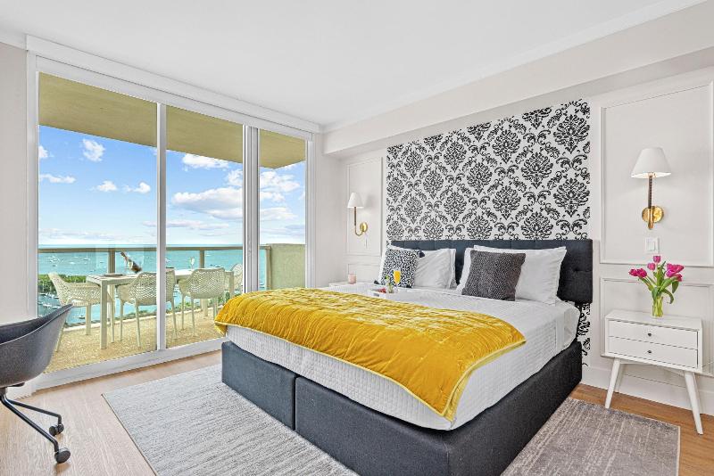 Miami Vacation Rentals Coconut Grove image