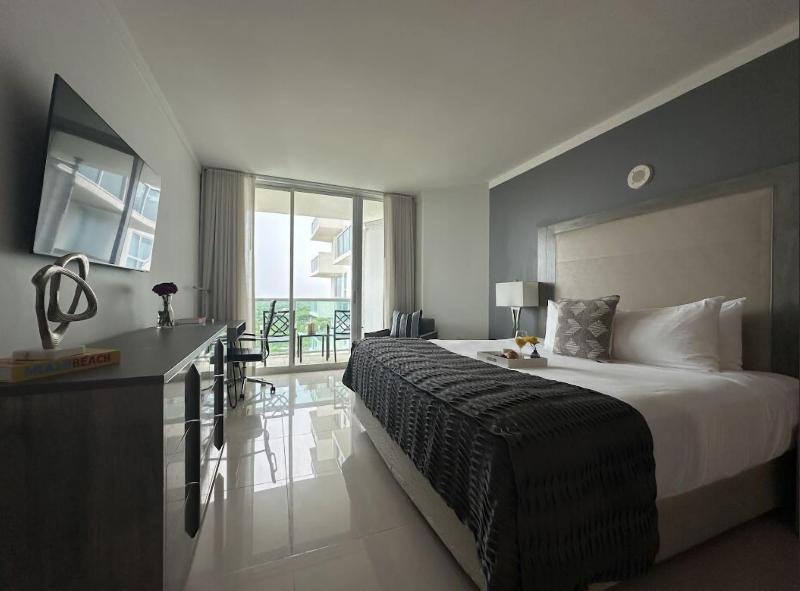 Miami Vacation Rentals Coconut Grove image