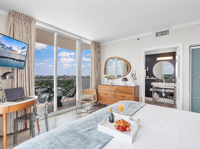 Miami Vacation Rentals Coconut Grove image