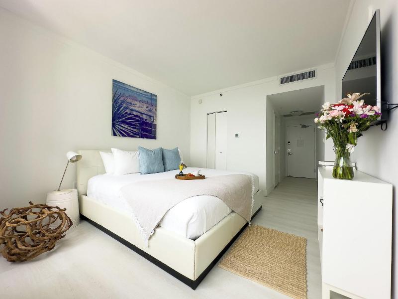 Miami Vacation Rentals Coconut Grove image