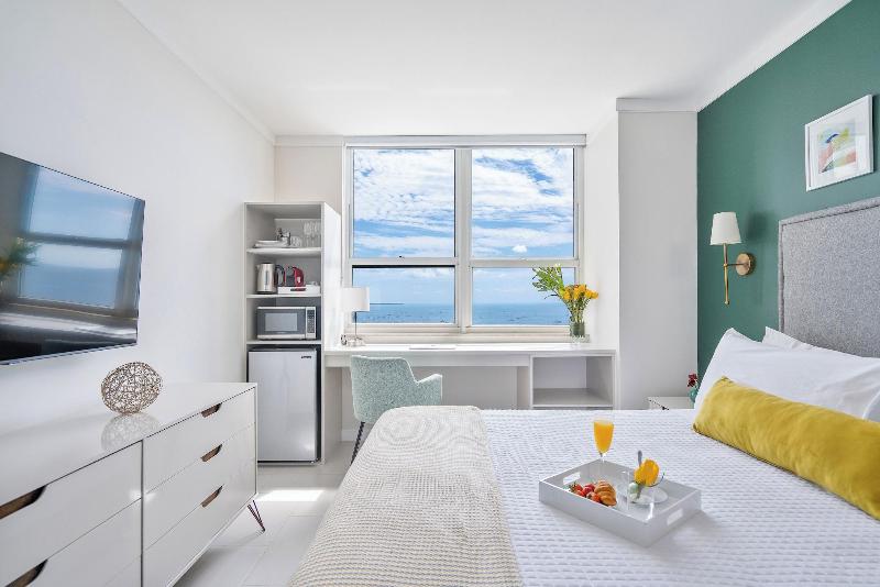 Miami Vacation Rentals Coconut Grove image
