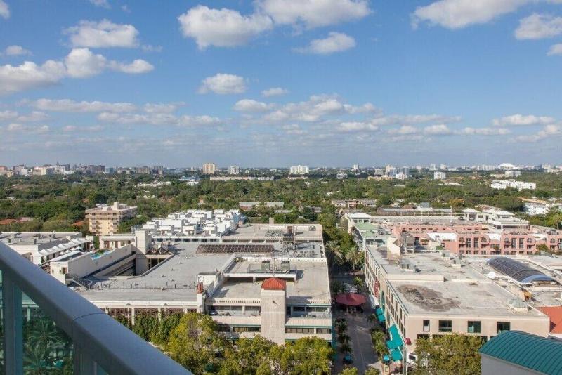 Miami Vacation Rentals Coconut Grove image