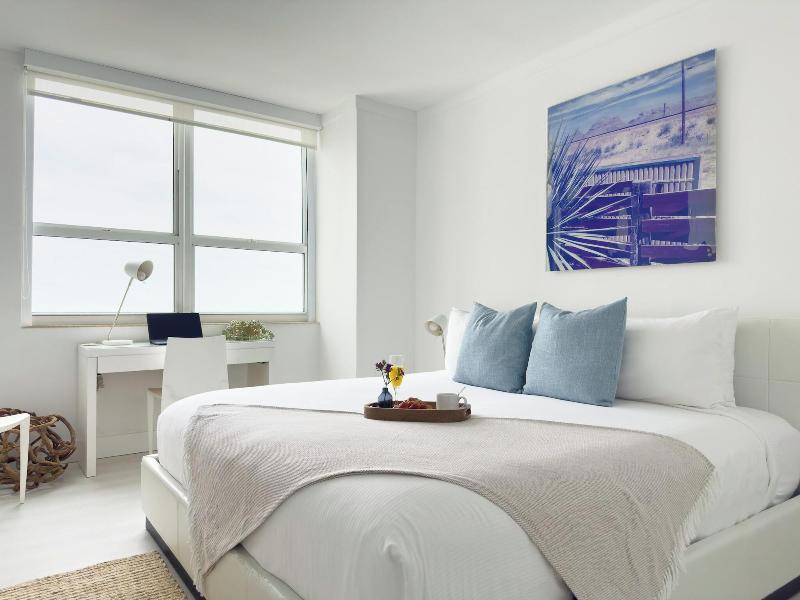 Miami Vacation Rentals Coconut Grove image
