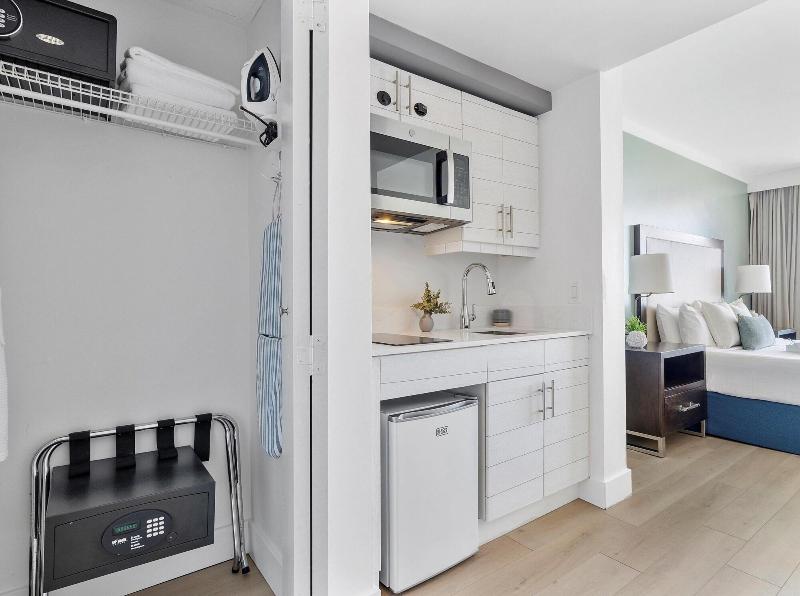 Miami Vacation Rentals Coconut Grove image