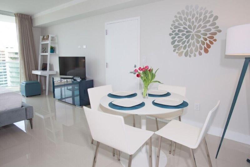 Miami Vacation Rentals Coconut Grove image