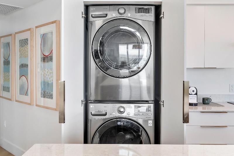 Miami Vacation Rentals Coconut Grove image
