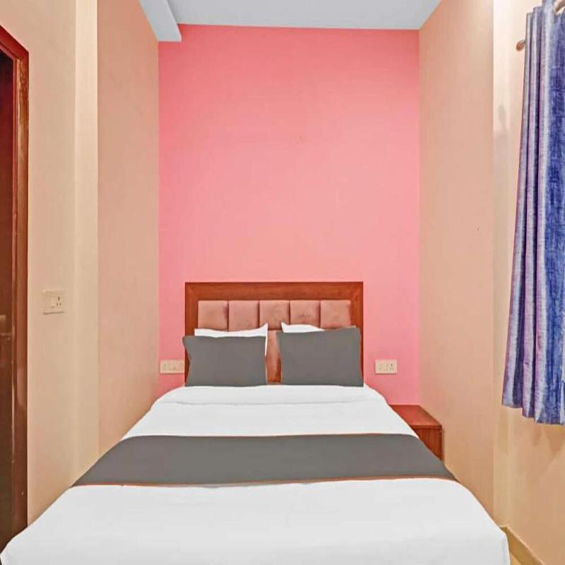 Hotel Heven image