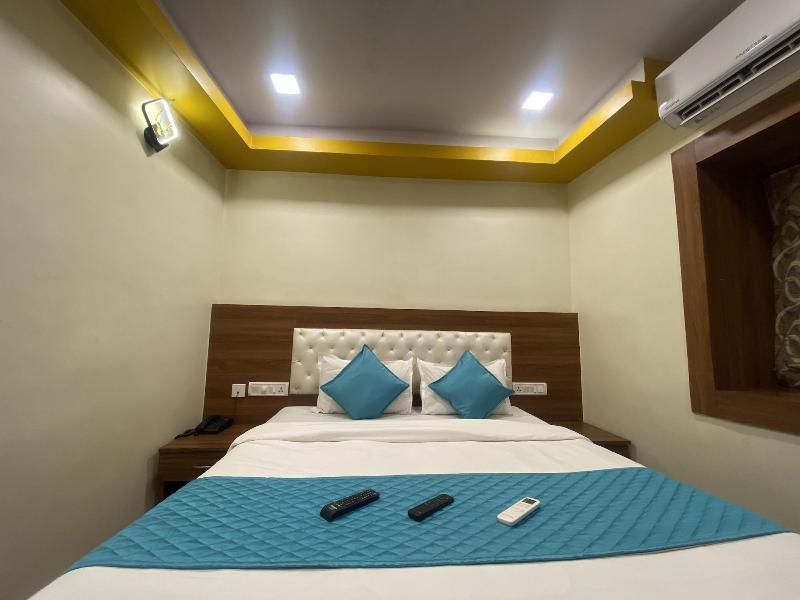 Hotel Jodiya Near Cst image
