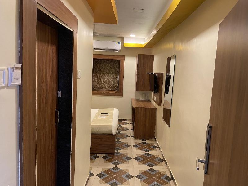 Hotel Jodiya Near Cst image