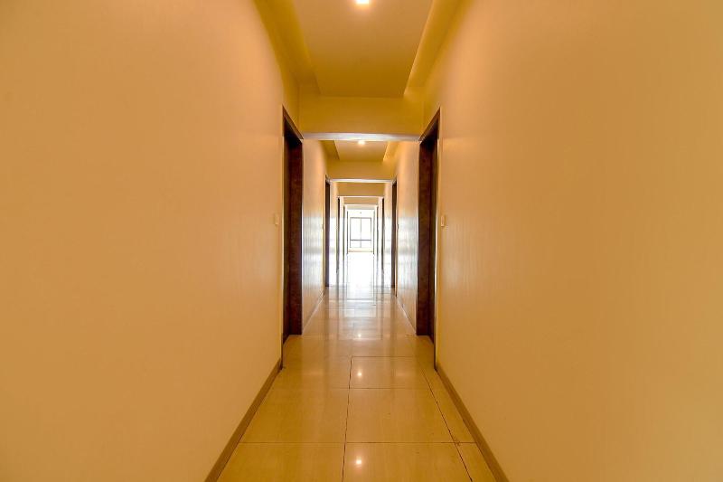 Fabhotel Royce Studio Apartments image