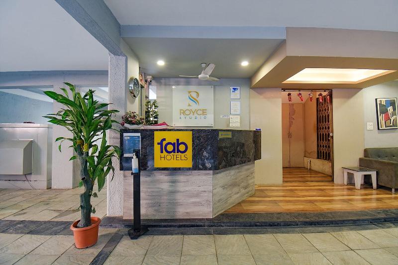 Fabhotel Royce Studio Apartments image