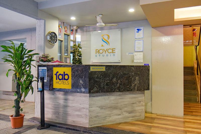 Fabhotel Royce Studio Apartments image