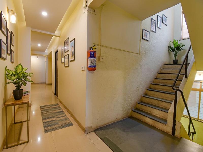 Fabhotel Royce Studio Apartments image