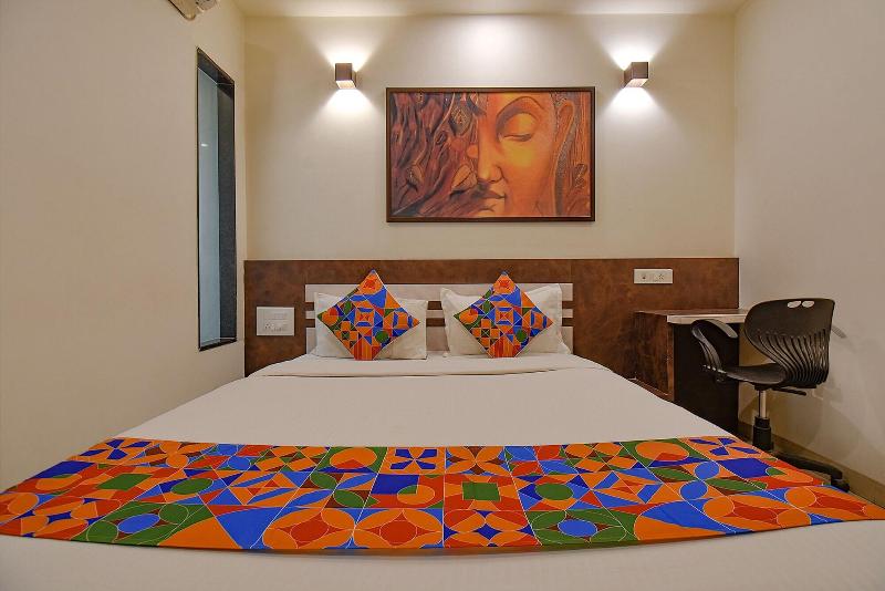 Fabhotel Royce Studio Apartments image