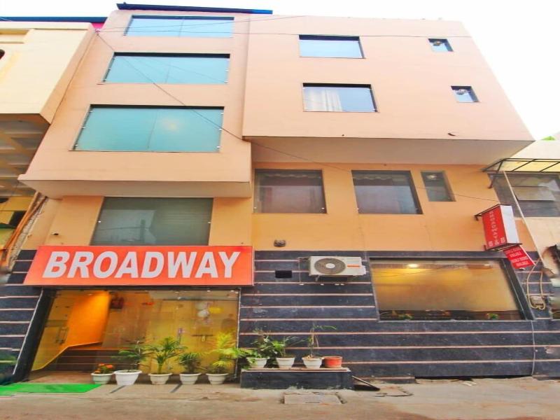 Hotel Broadway image
