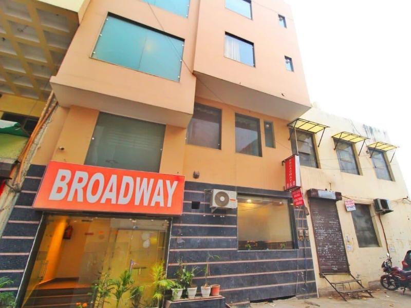 Hotel Broadway image