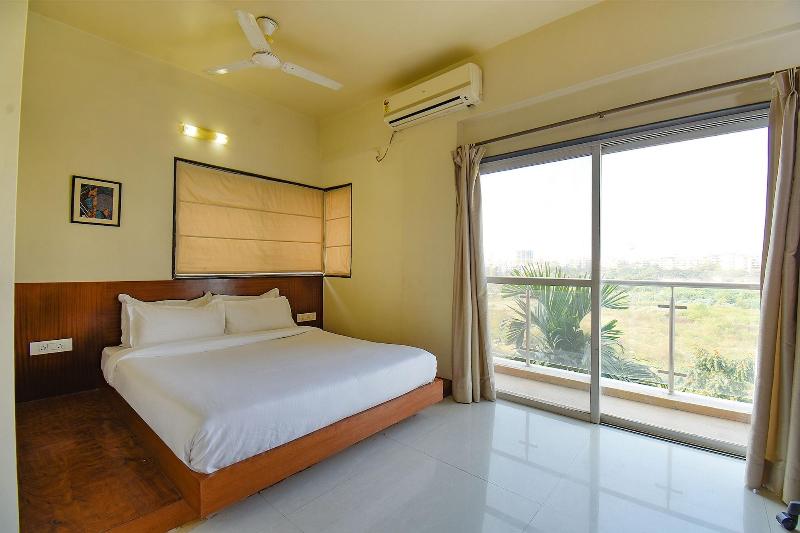 Fabhotel Sky Vista Inn image