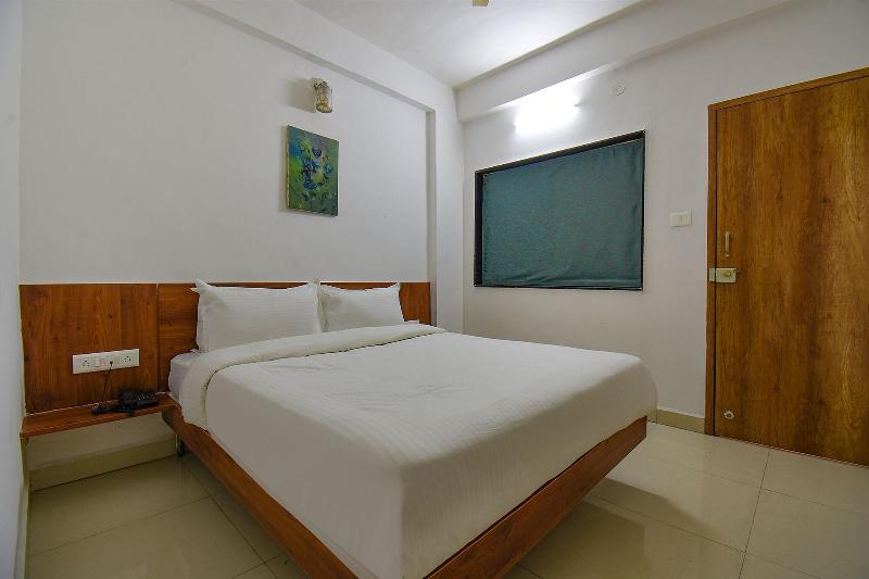 Fabhotel Sky Vista Inn image