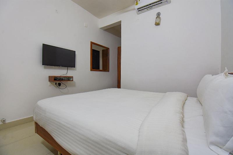 Fabhotel Sky Vista Inn image