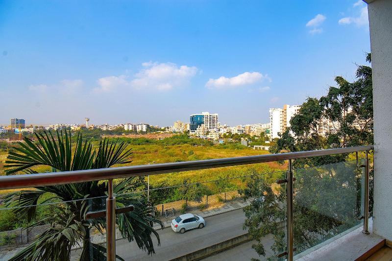 Fabhotel Sky Vista Inn image