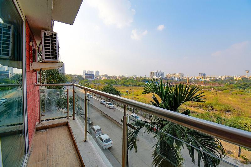 Fabhotel Sky Vista Inn image