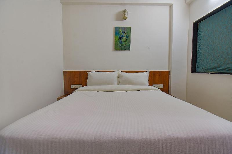 Fabhotel Sky Vista Inn image
