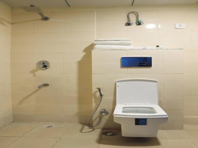 Roomshala 126 Mannat Inn image