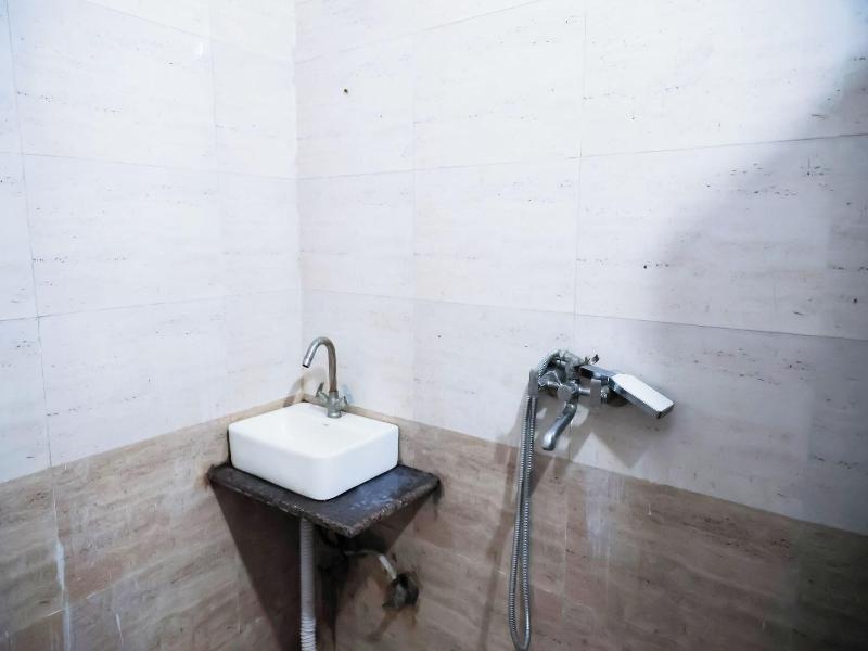Roomshala 126 Mannat Inn image
