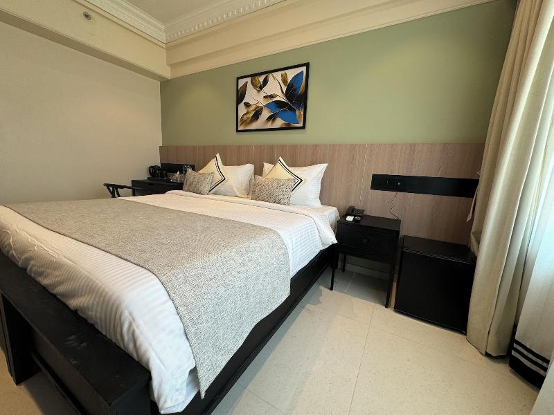 Hotel Mumbai House Malad image