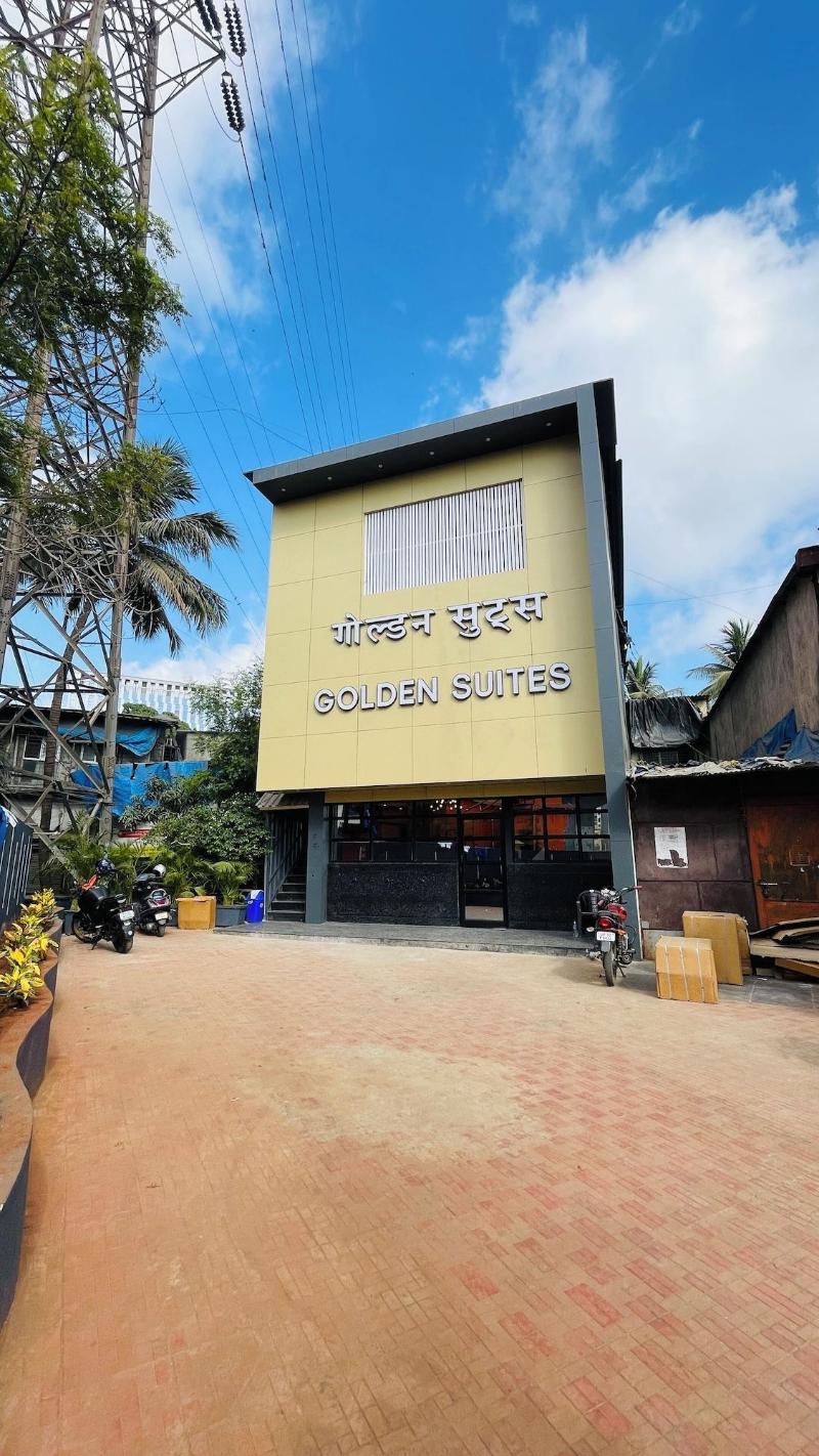 Hotel Golden Suites Near Nesco image