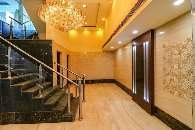 Fabhotel Admire Suites image