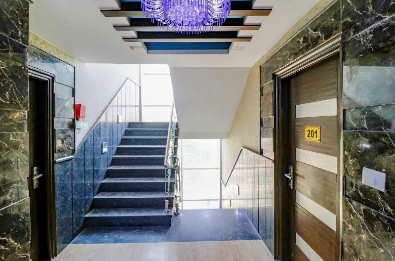 Fabhotel Admire Suites image