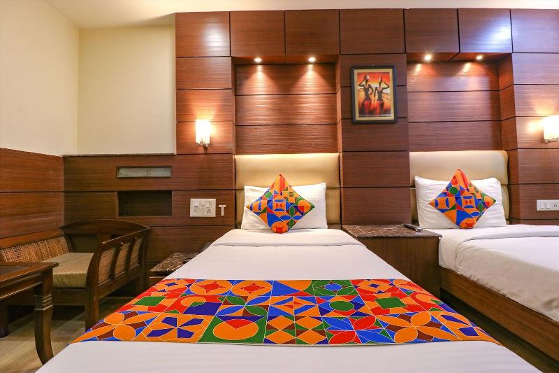 Fabhotel Admire Suites image