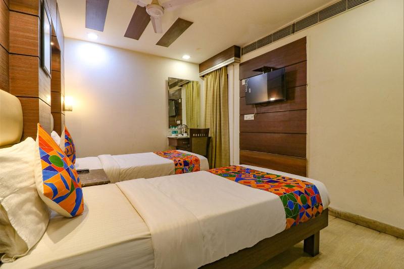 Fabhotel Admire Suites image