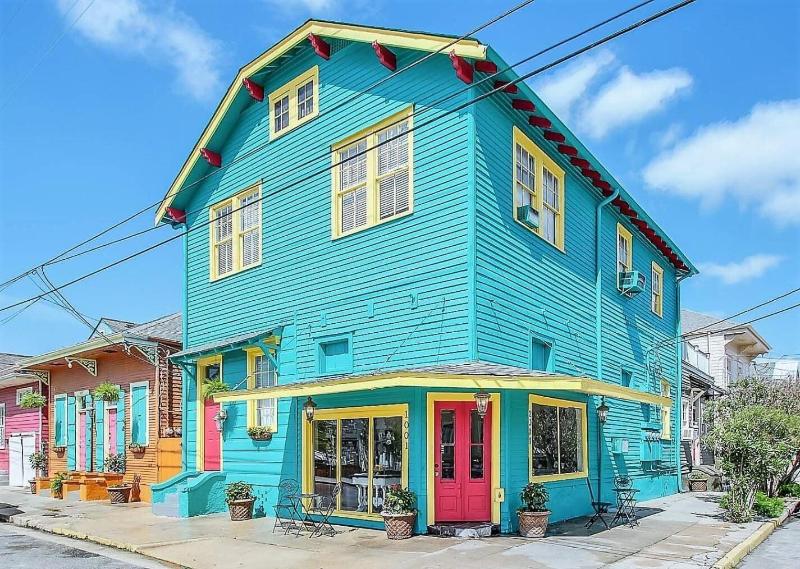 Historic Mardi Gras Inn image