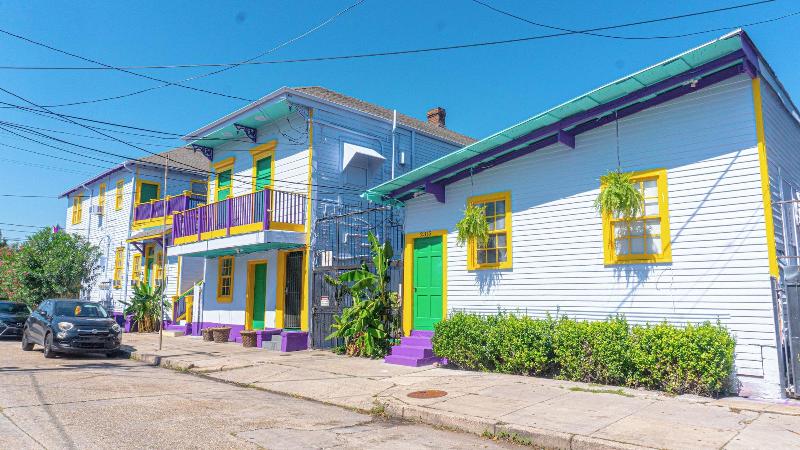 Historic Mardi Gras Inn image