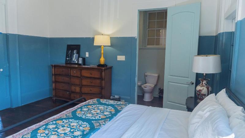 Historic Mardi Gras Inn image