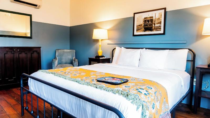 Historic Mardi Gras Inn image